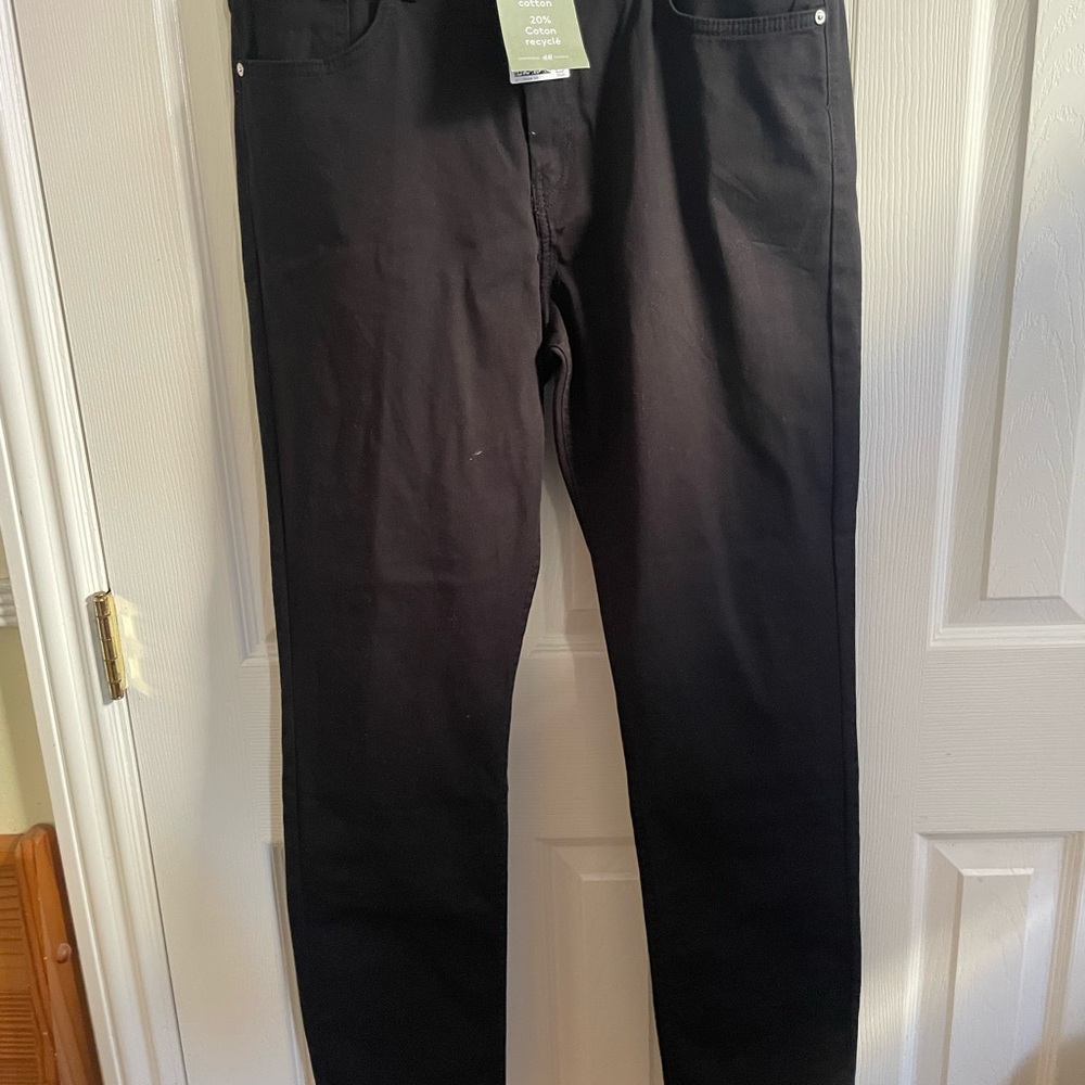 H&M Men's Dark Black Straight Jeans